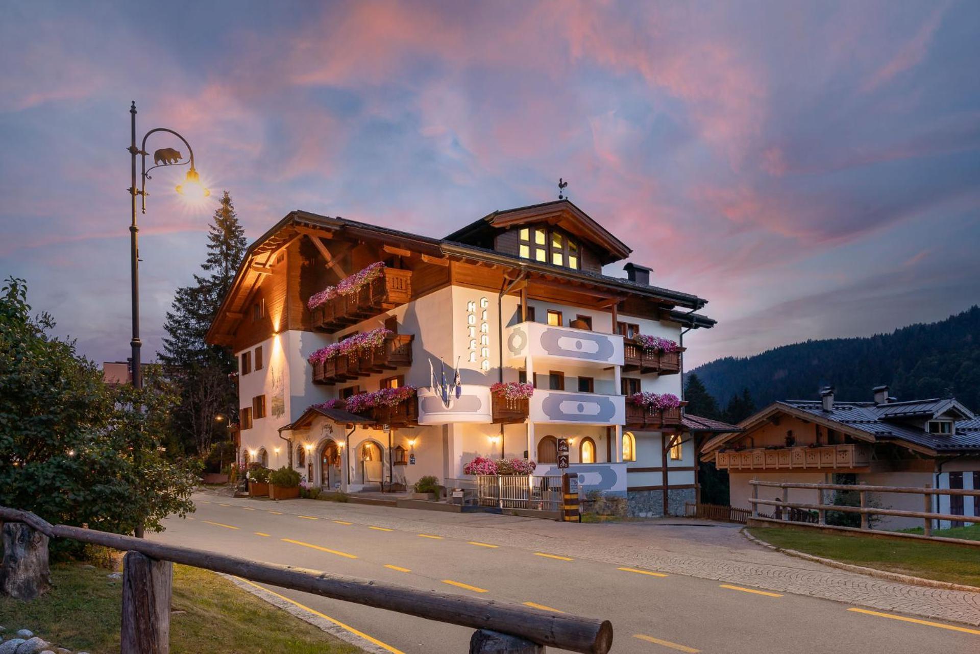 Hotel Gianna Madonna Exterior foto
